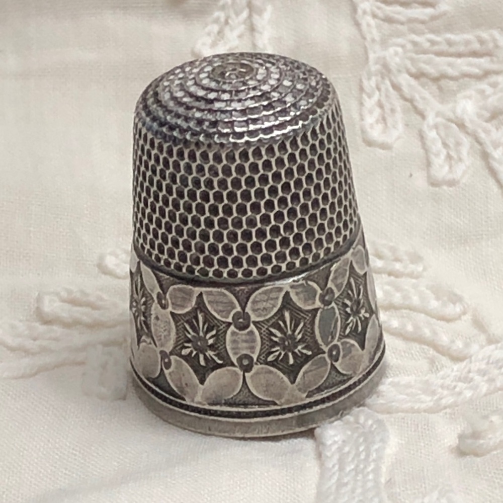 Antique Sterling  Silver Decorative Thimble - Ornate Floral Pattern Pretty